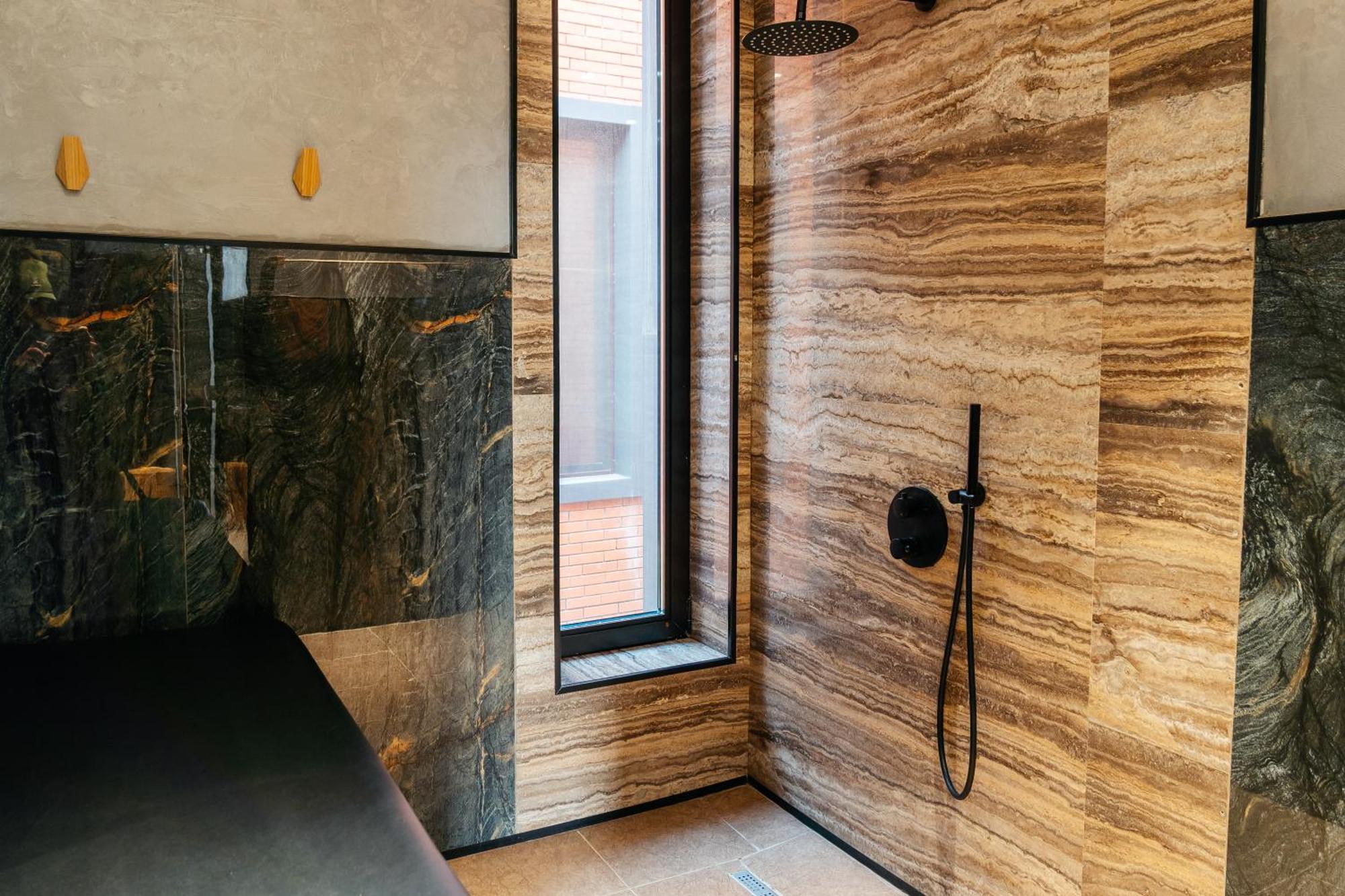 Sulo Vip Spa Atyraū Exteriör bild