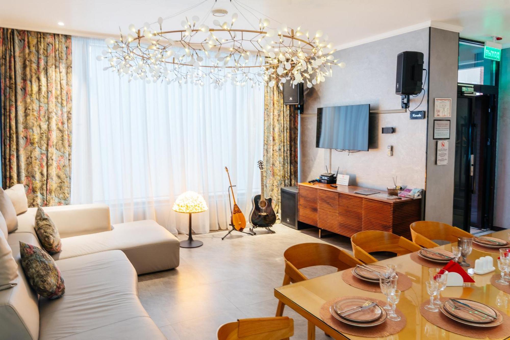 Sulo Vip Spa Atyraū Exteriör bild