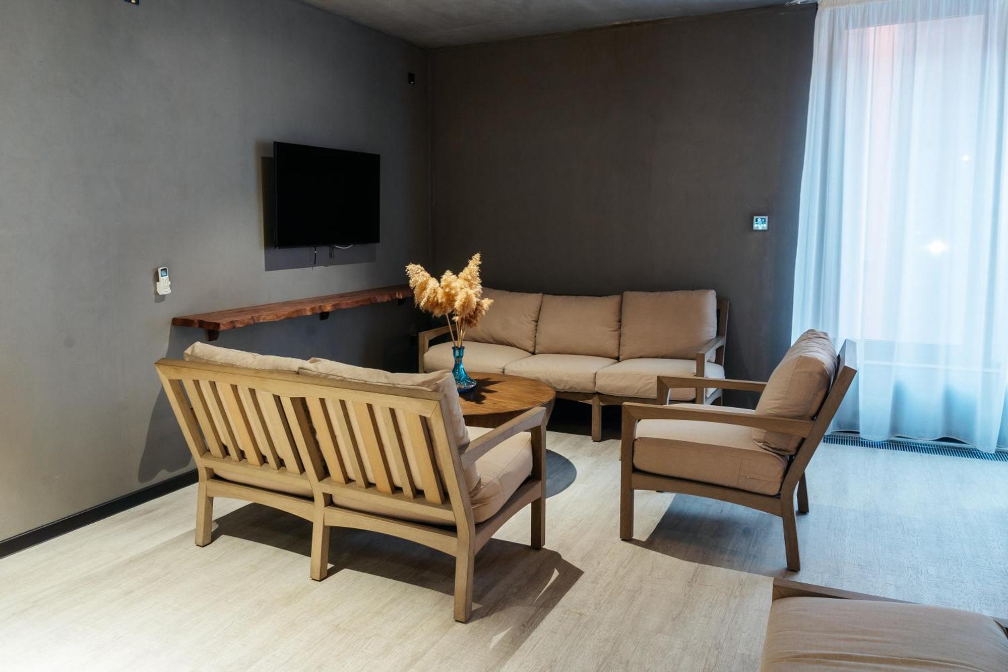 Sulo Vip Spa Atyraū Exteriör bild